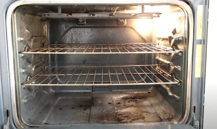 How To Clean Grease in Oven