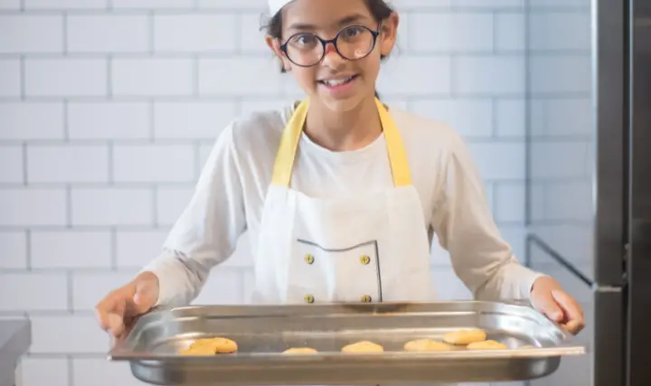 How To Clean a Burnt Oven Tray