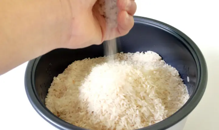 How To Clean Rice Cooker